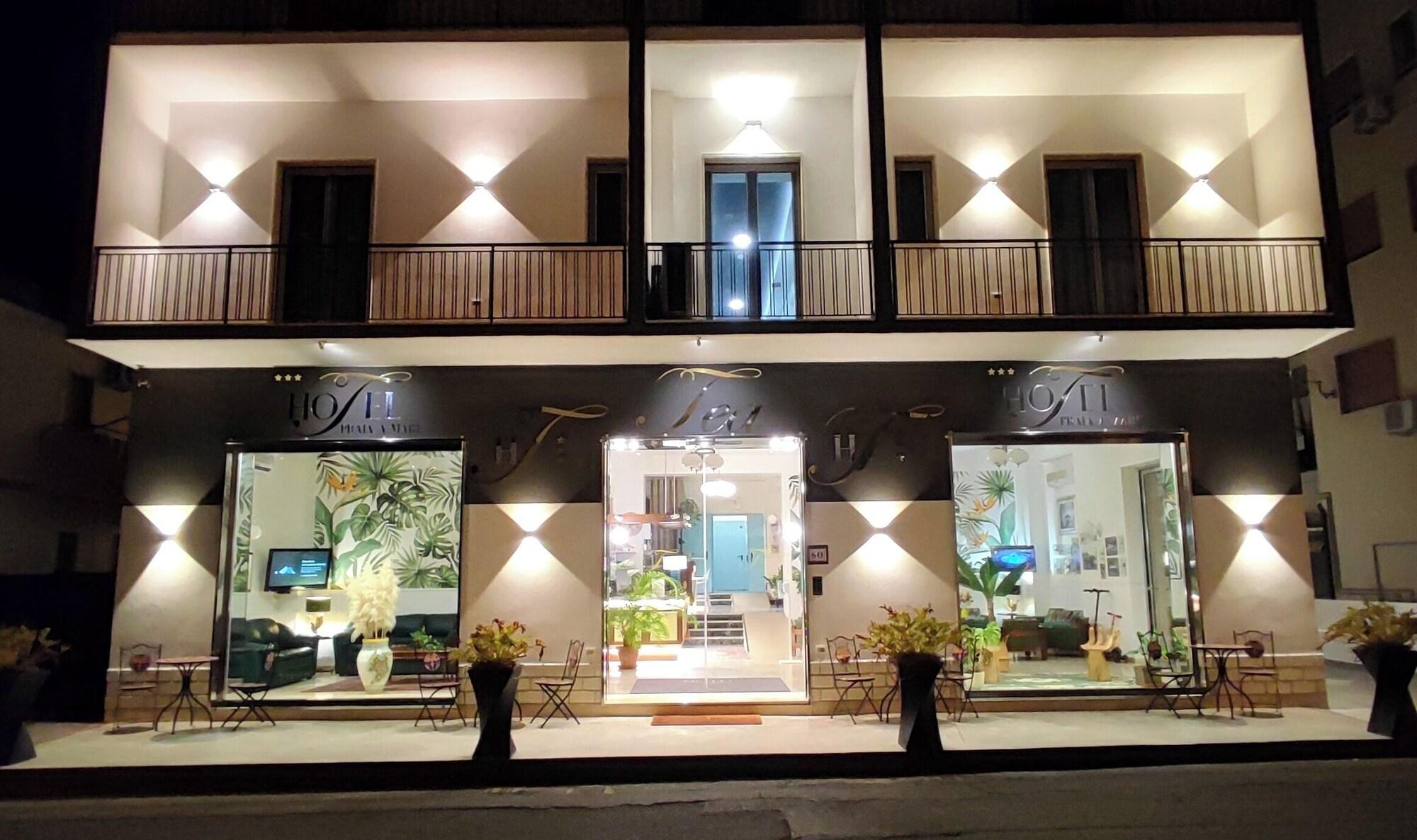 Varios Hotel Tea Praia