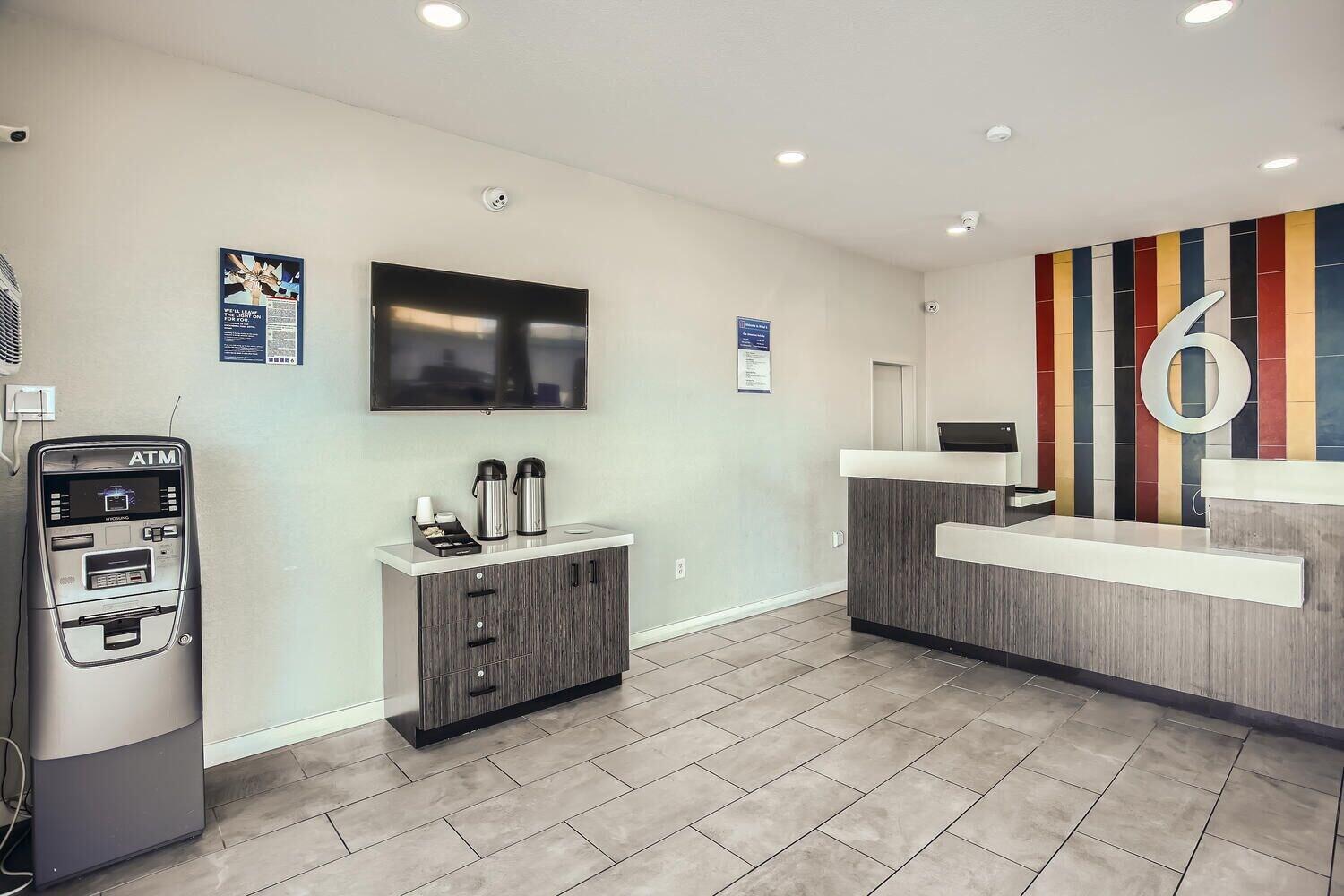 Vista Lobby Motel 6 Las Vegas, Nv – Downtown Fremont St