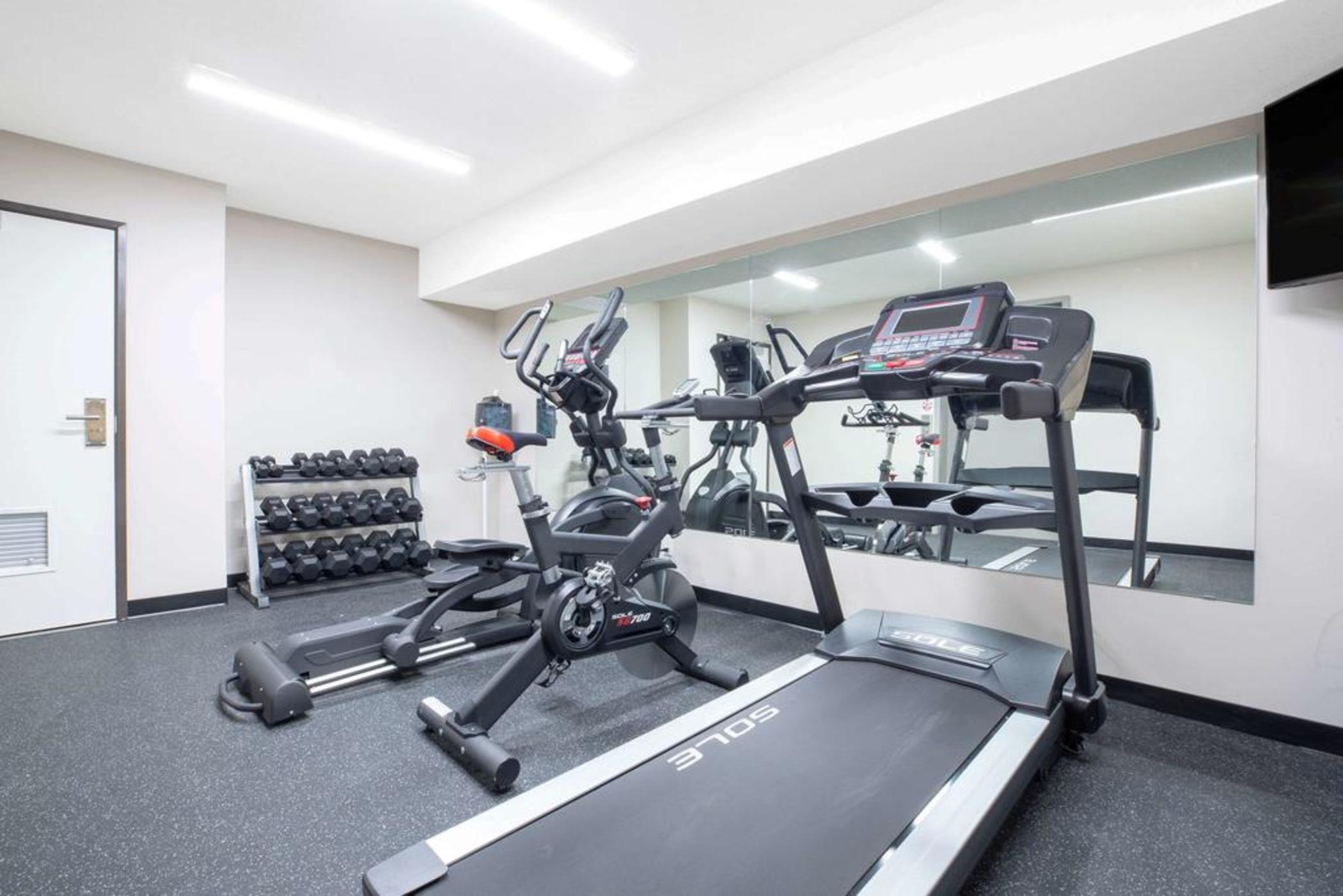 Instalaciones Recreativas Super 8 Canmore