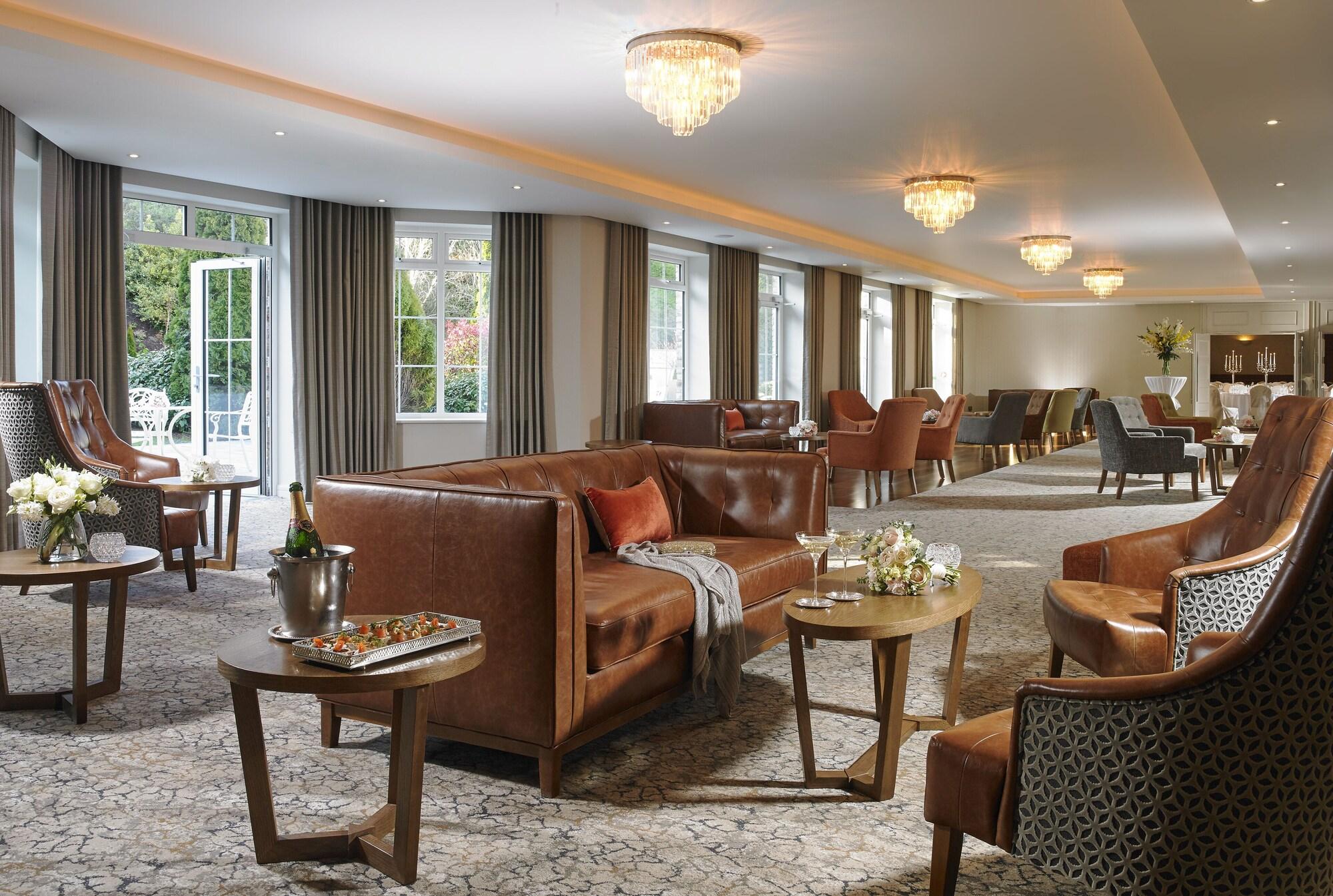 Vista Lobby Hodson Bay Hotel