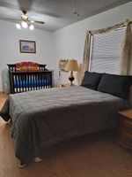 Alquiler Vacacional - Crow Roost Lake Cabin-Fort Cobb Lake. 2 Blocks to the Boat ramp/Dock