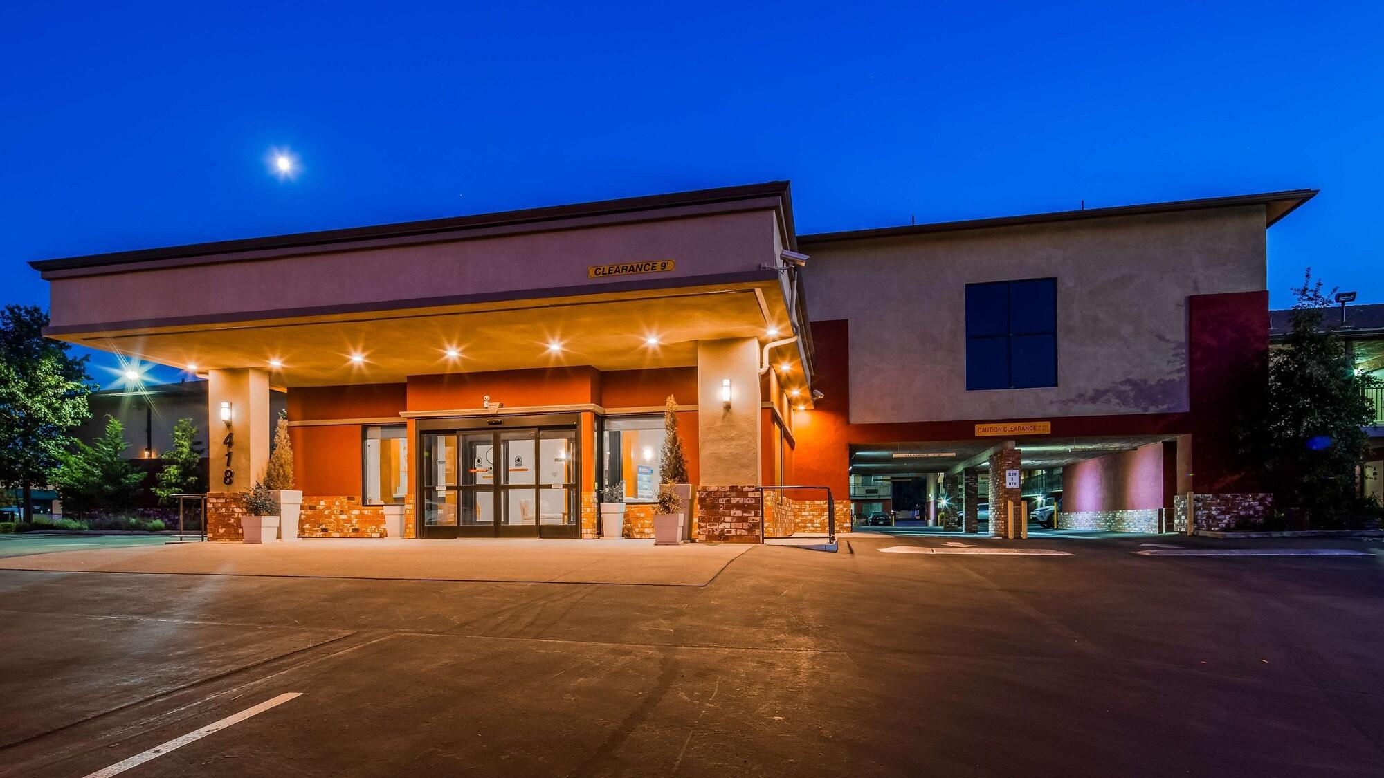 Varios SureStay Hotel by Best Western Tehachapi