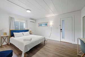 Alquiler Vacacional - Chic City Retreat 93G