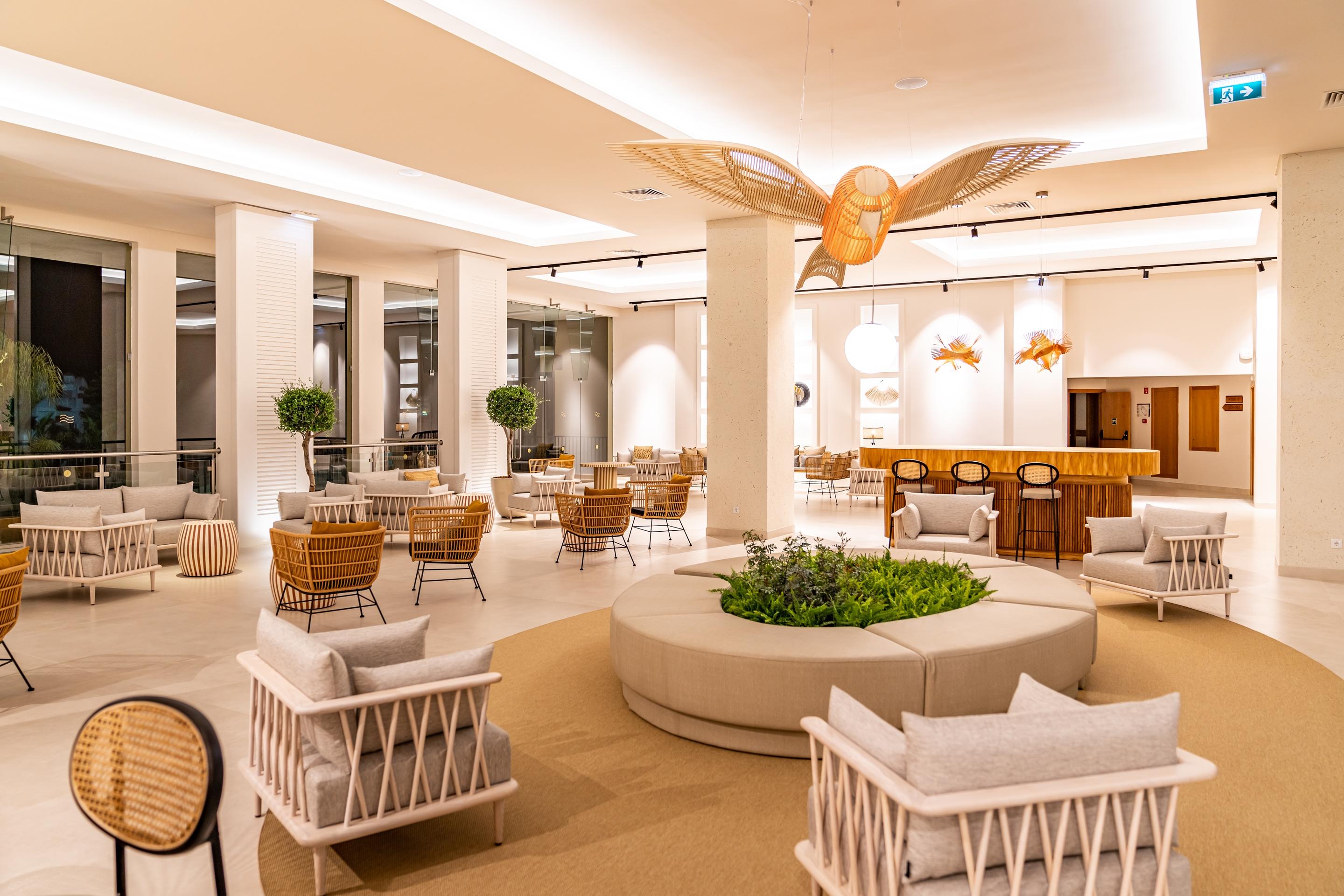 Vista Lobby 3HB Guarana