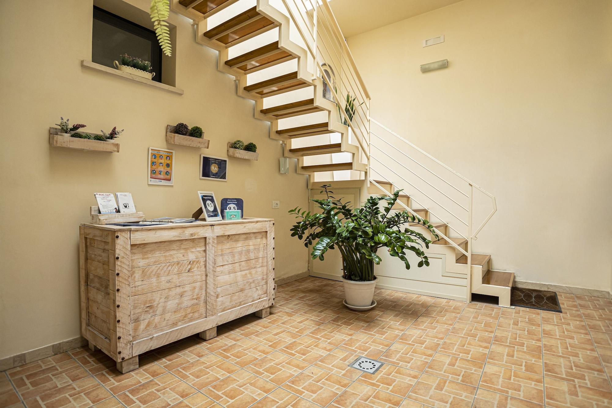 Varios Trapani Home