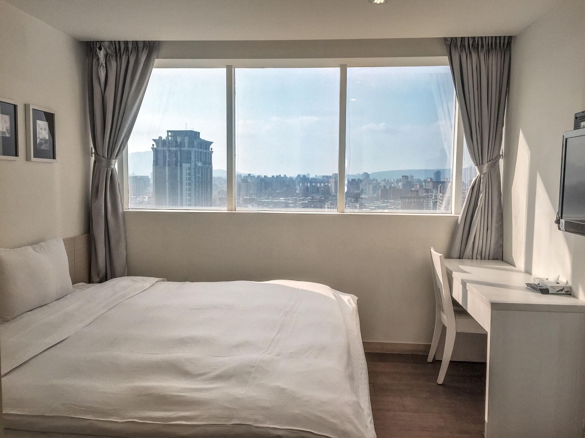 Set de Habitación We Meet Taipei Hotel
