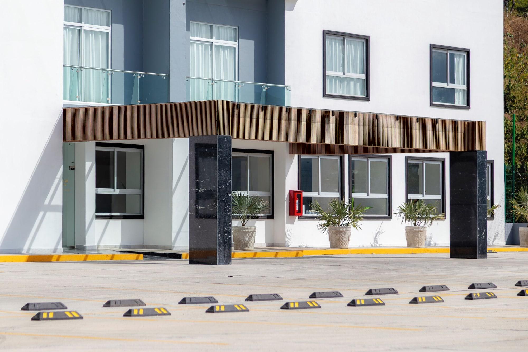 Vista Exterior Hotel Alcázar de Luna