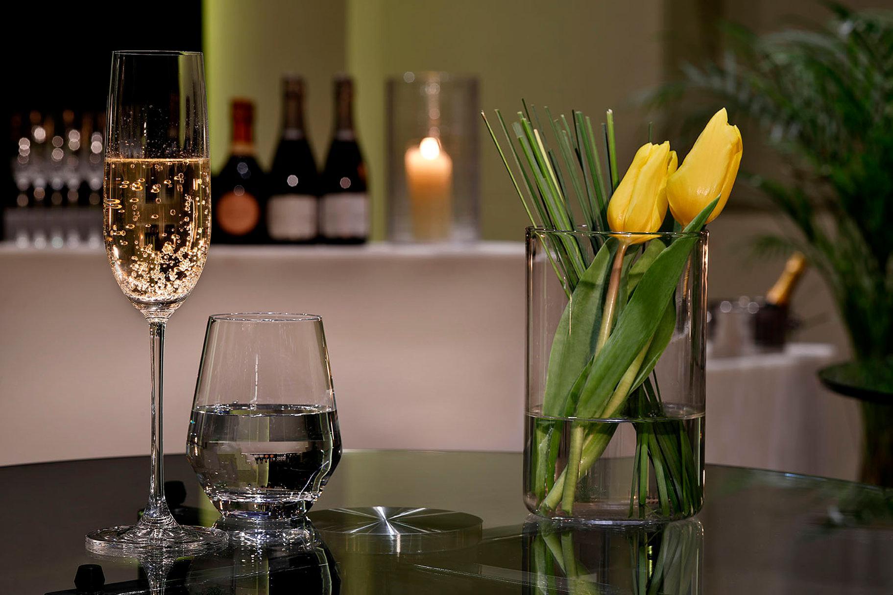 Bar/Salón voco Royalty Puebla Downtown by IHG