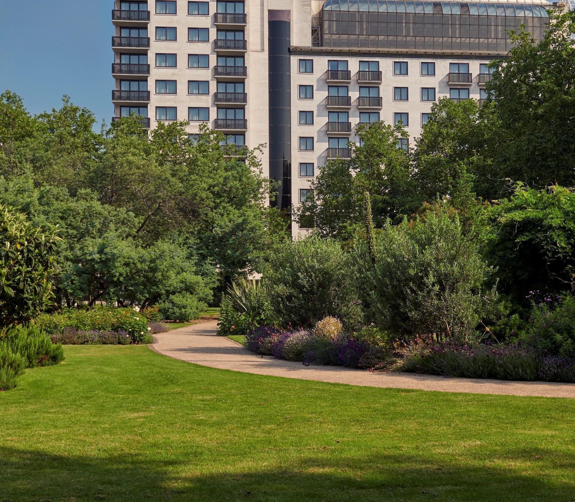 Vista Exterior Jumeirah Carlton Tower London