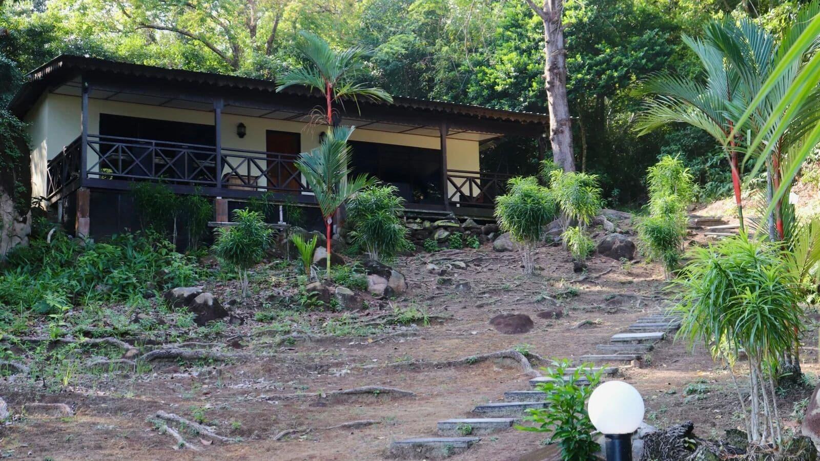 Vista Exterior Minang Cove Resort