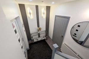 Alojamiento - Spacious and Comfortable Modern Rooms