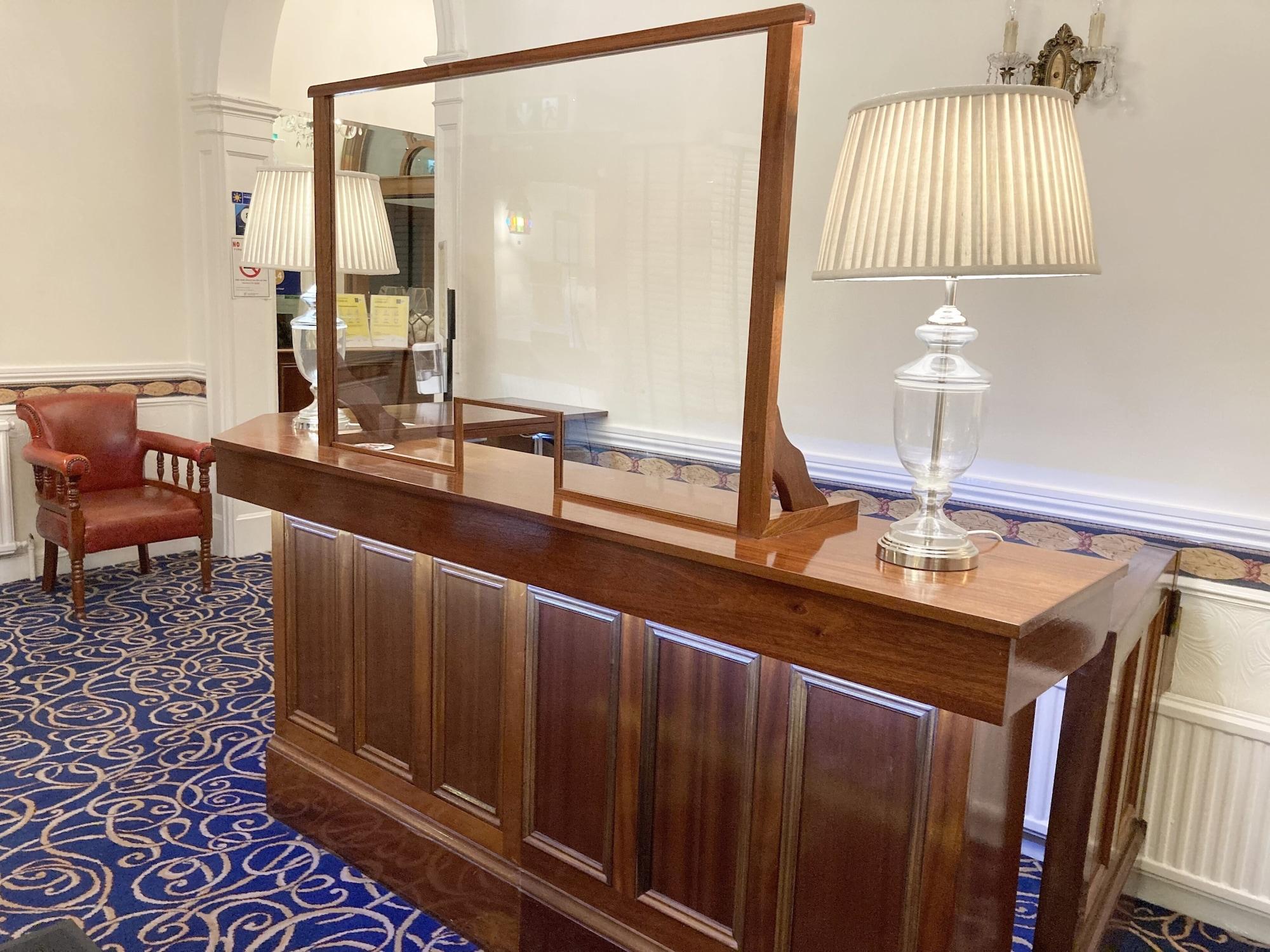 Vista Lobby Dergvale Hotel