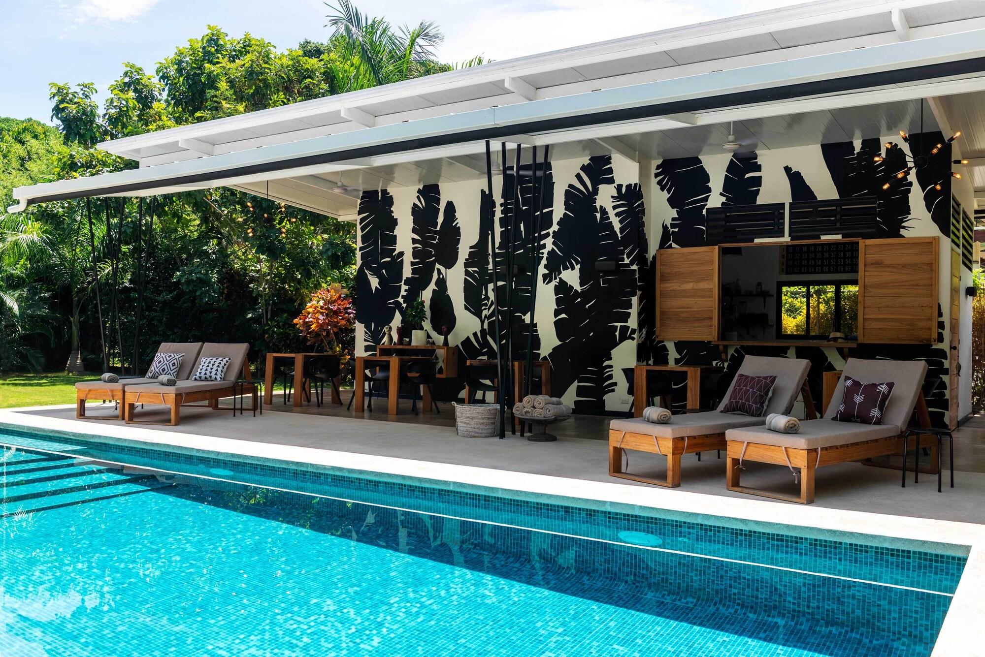 Varios La Prometida Hotel