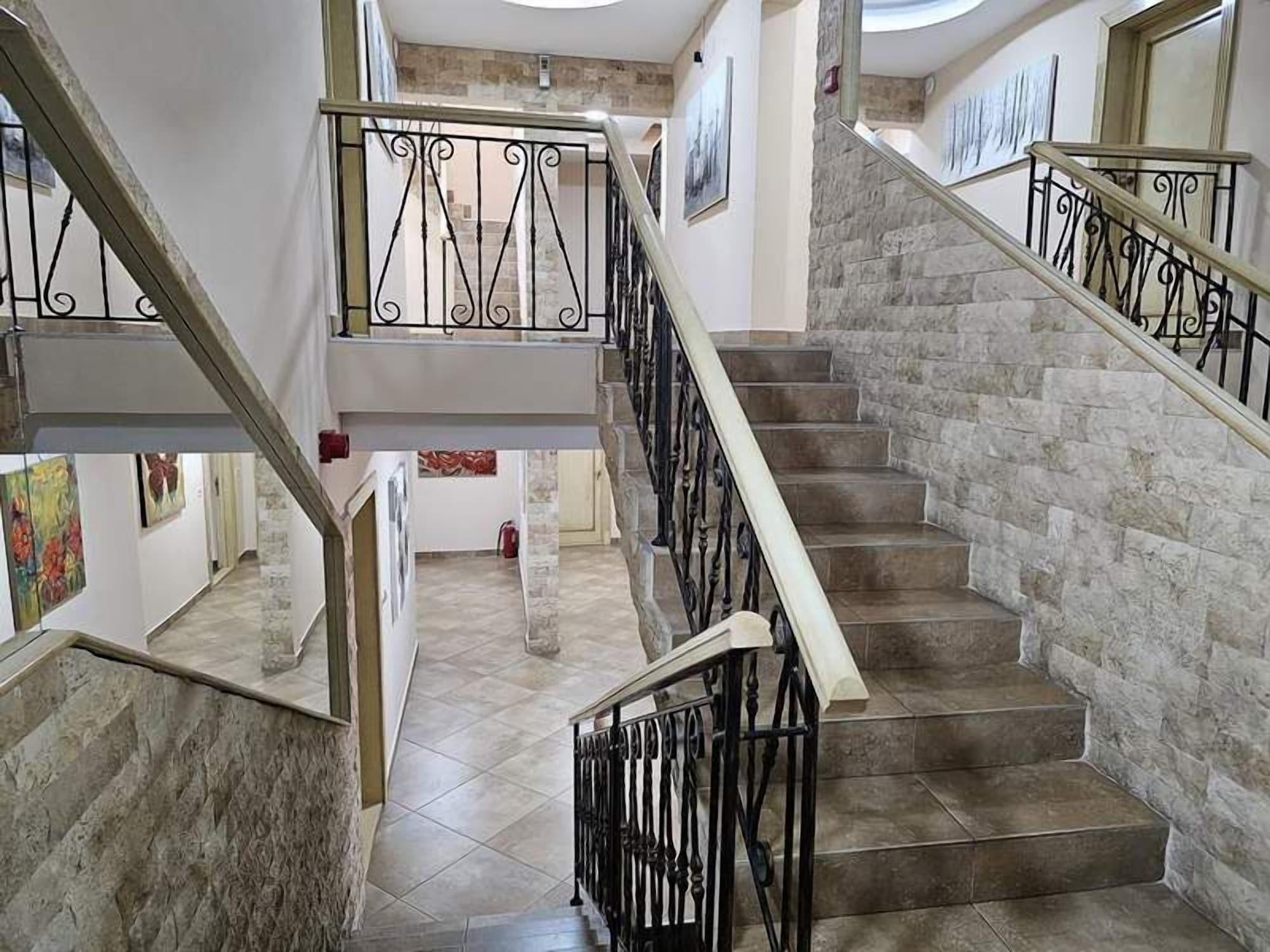 Varios Olympic Apartments Wellness & Spa