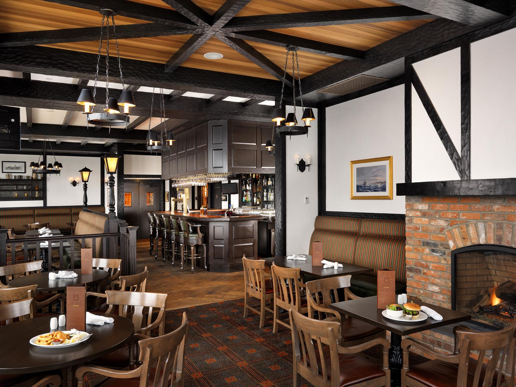 Bar/Salón Oak Bay Beach Hotel