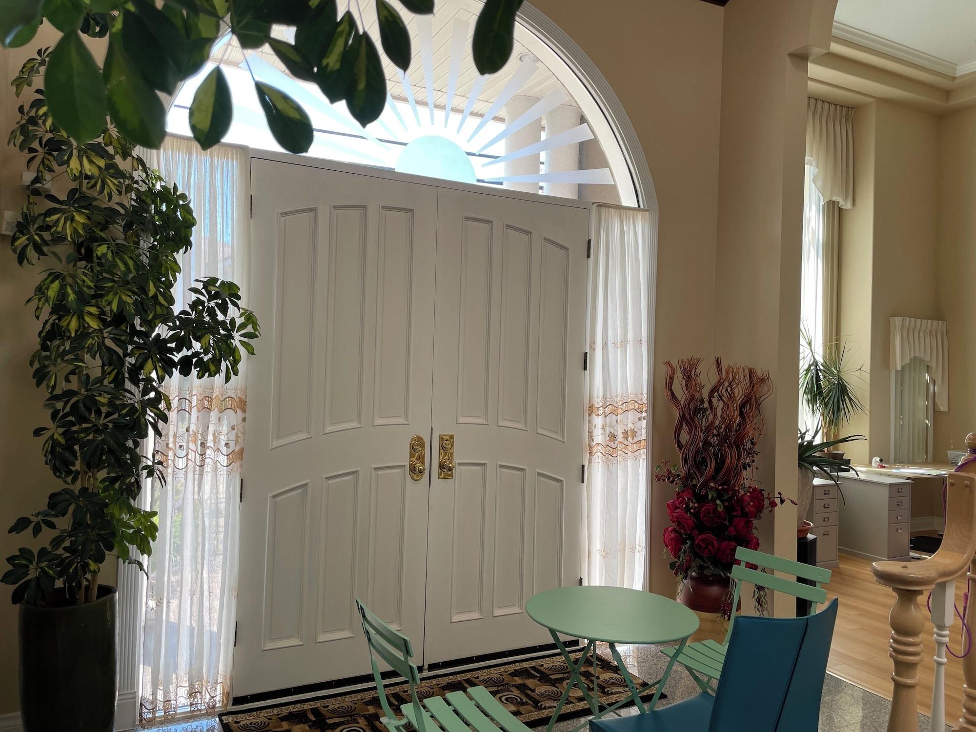 Vista Lobby Rose Garden Vancouver