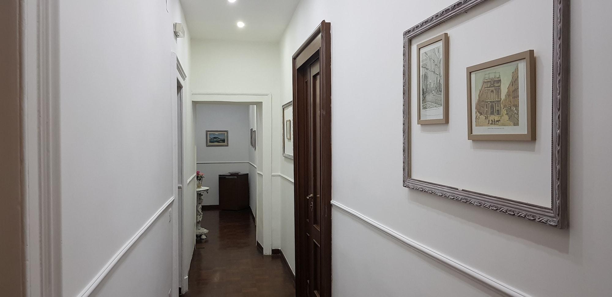 Vista Lobby Napoli Centrale