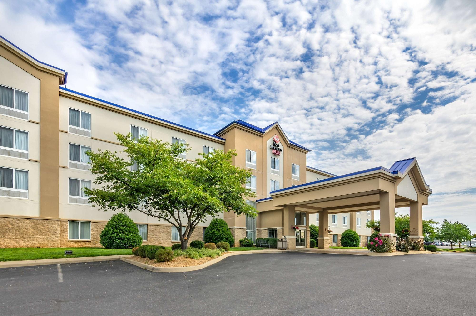 Vista Exterior Best Western Plus Waynesboro Inn & Suites Conference Center