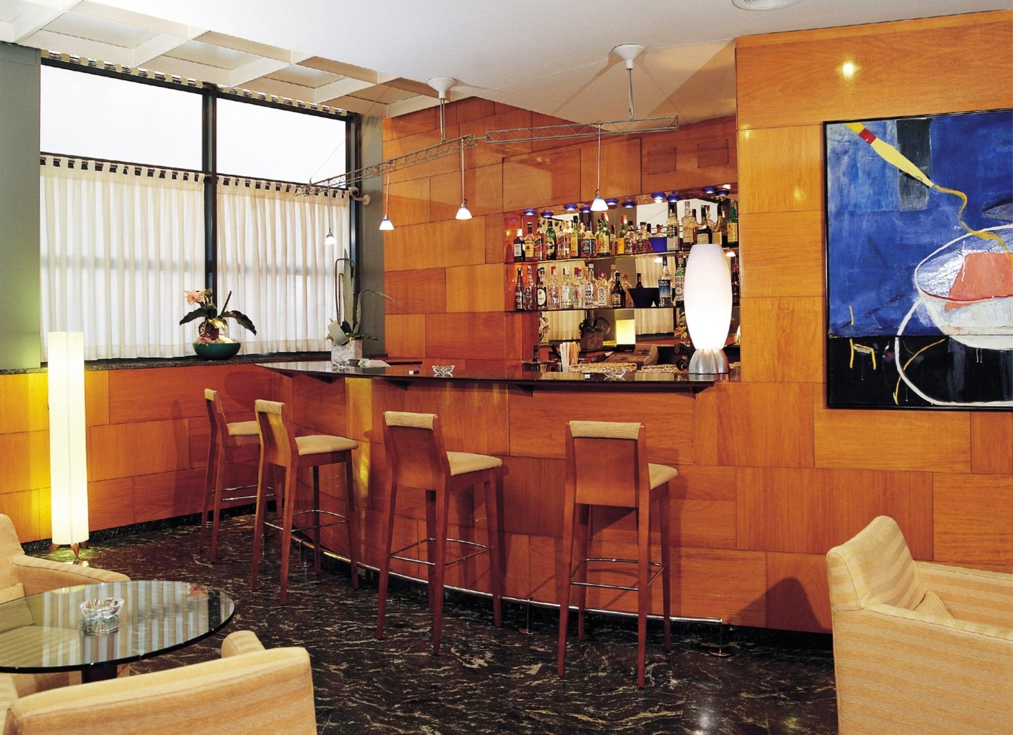 Bar/Salón Bohemian Entenza