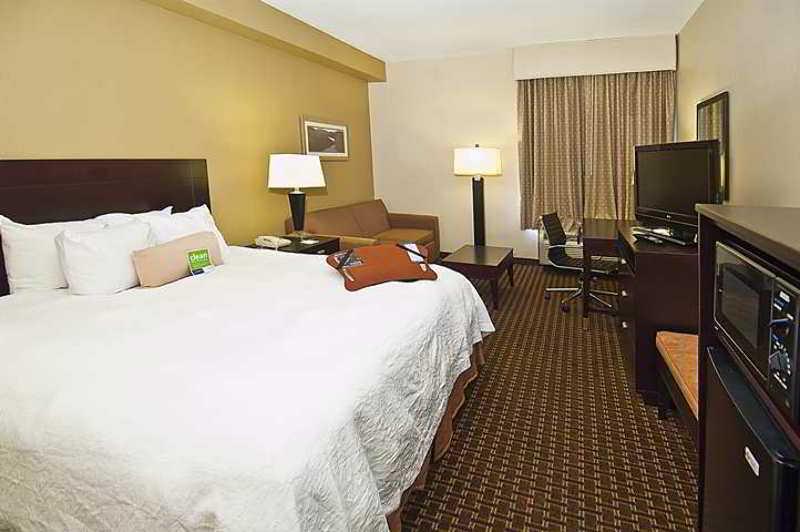 Vista Exterior Hampton Inn Biloxi/Ocean Springs