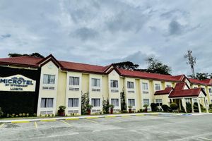 Alojamiento - Microtel by Wyndham Tarlac
