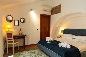 Alquiler Vacacional - Αn exclusive deconsecrated former church residence from 1170