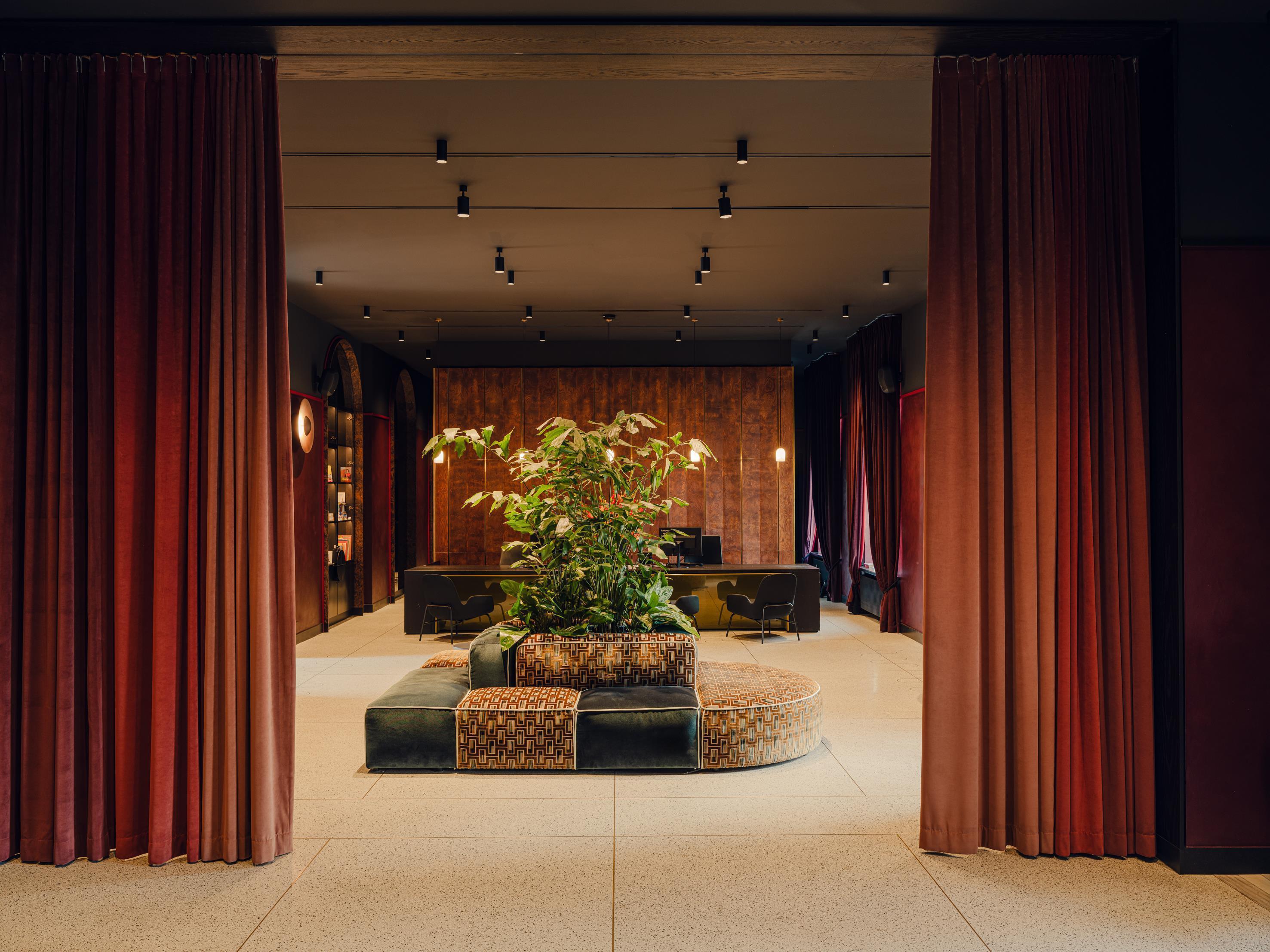 Vista Lobby Flaner Hotel