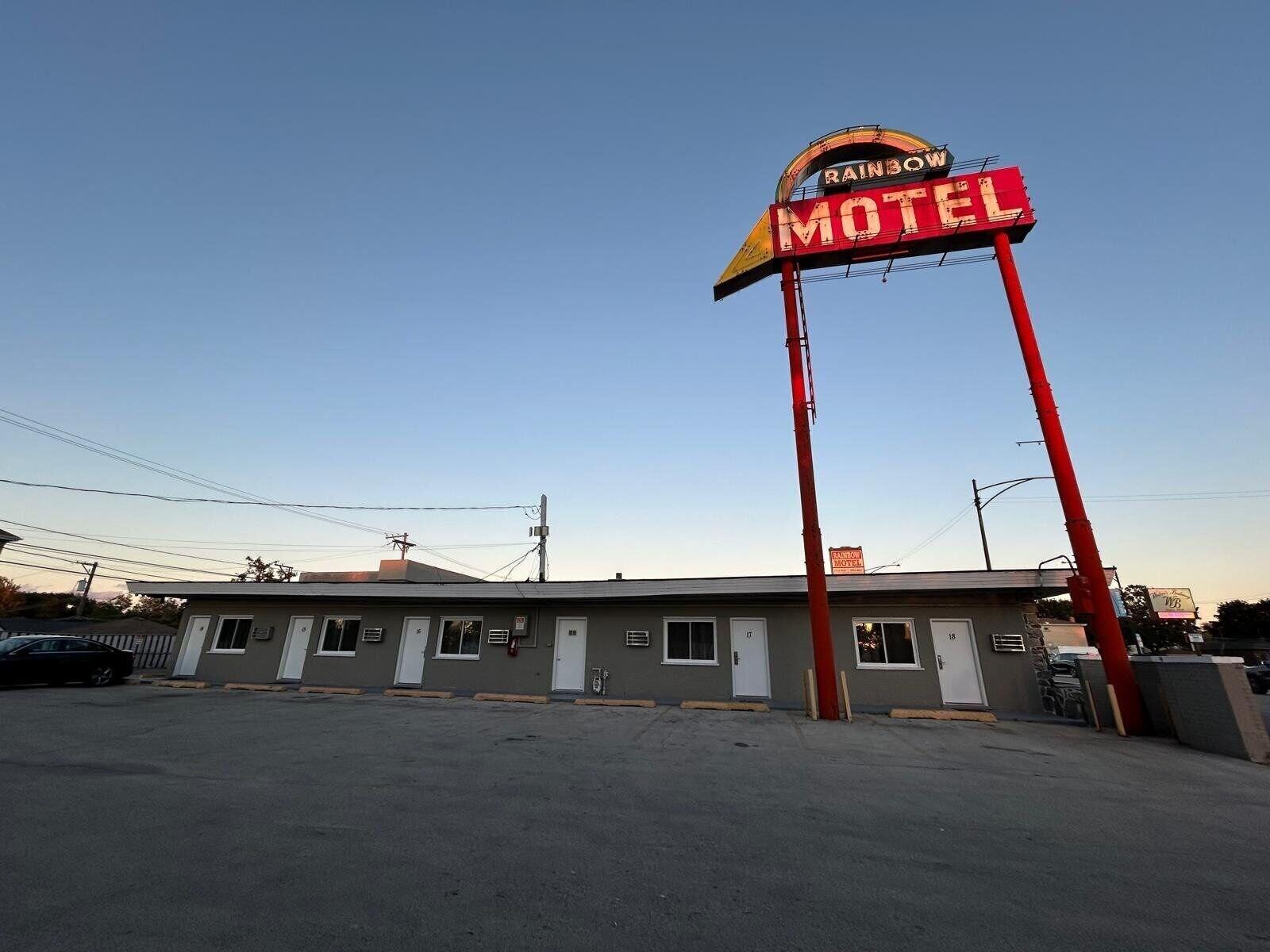 Vista Exterior Rainbow Motel