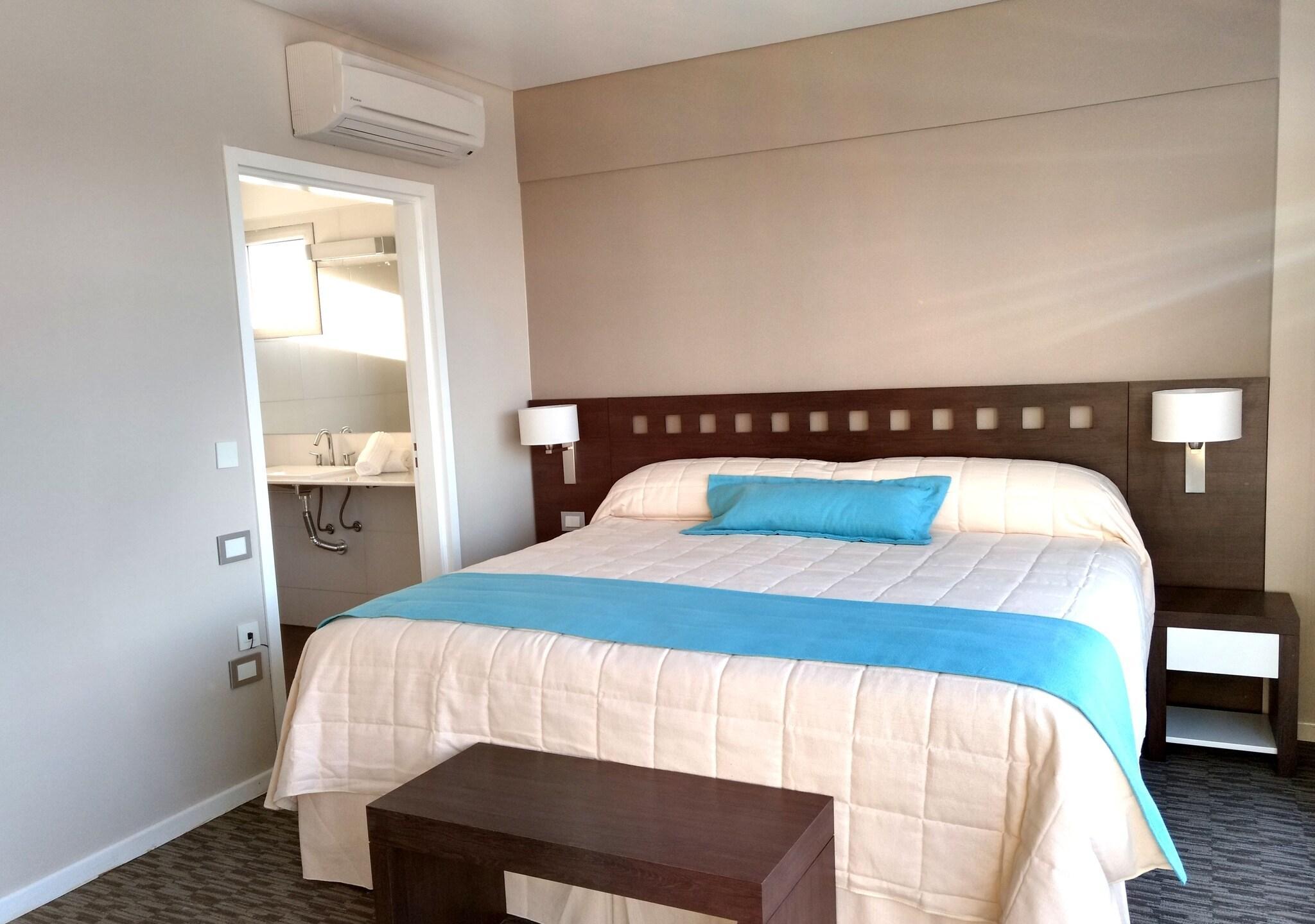 Vista Lobby Days Inn & Suites by Wyndham La Plata