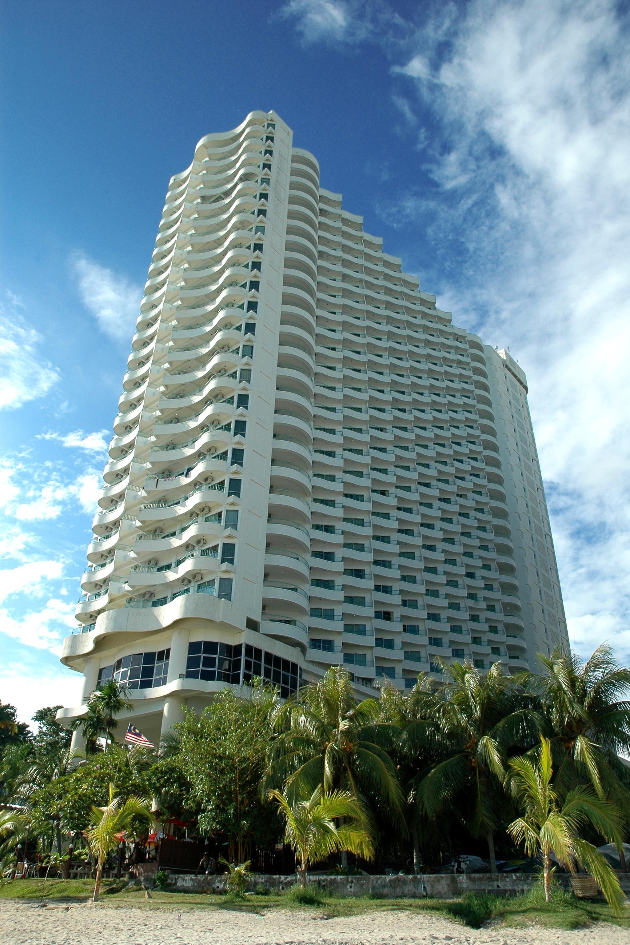 Vista Exterior Rainbow Paradise Beach Resort