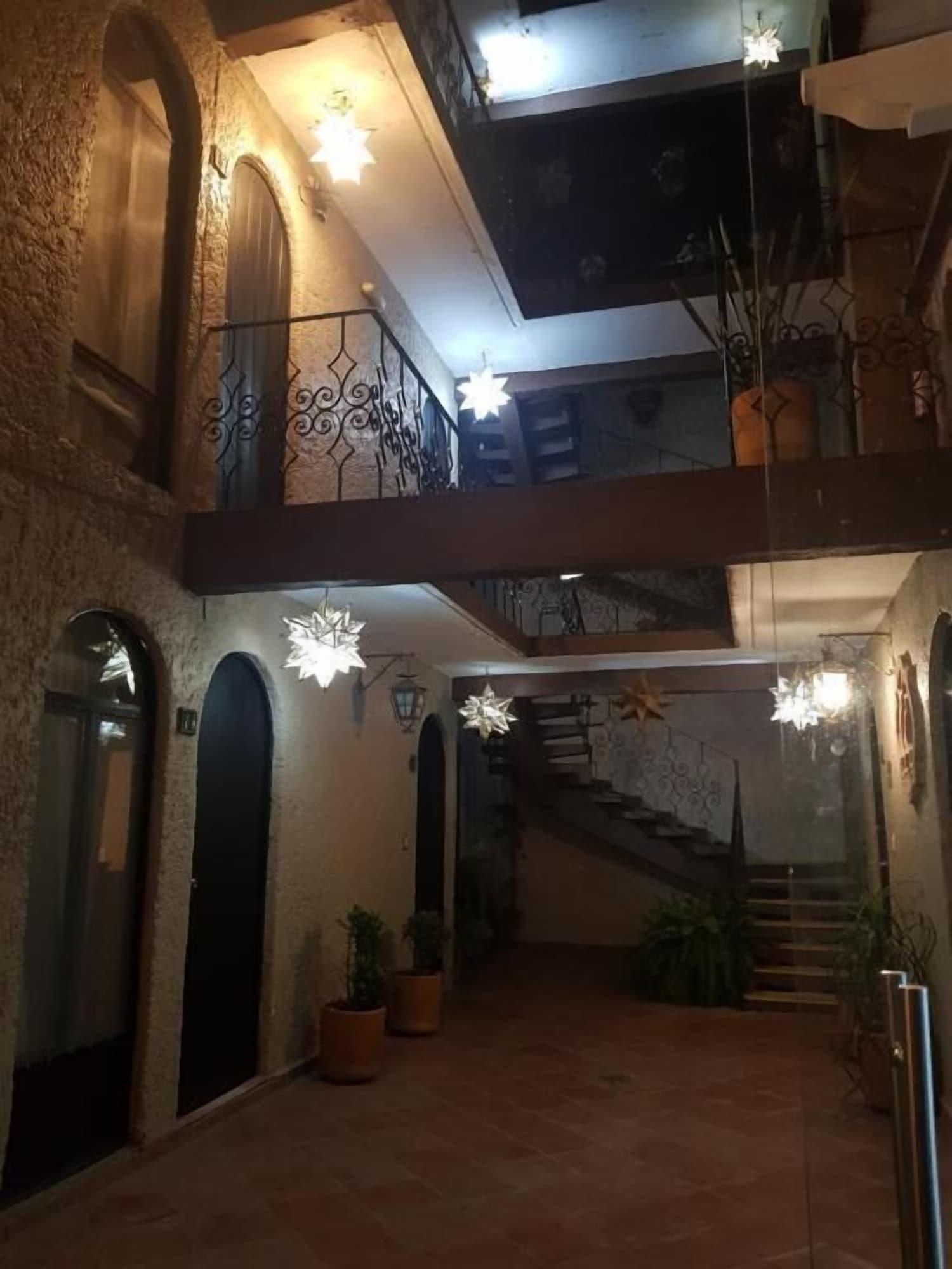 Comodidades del Alojamiento Hidalgo 18 Hotel