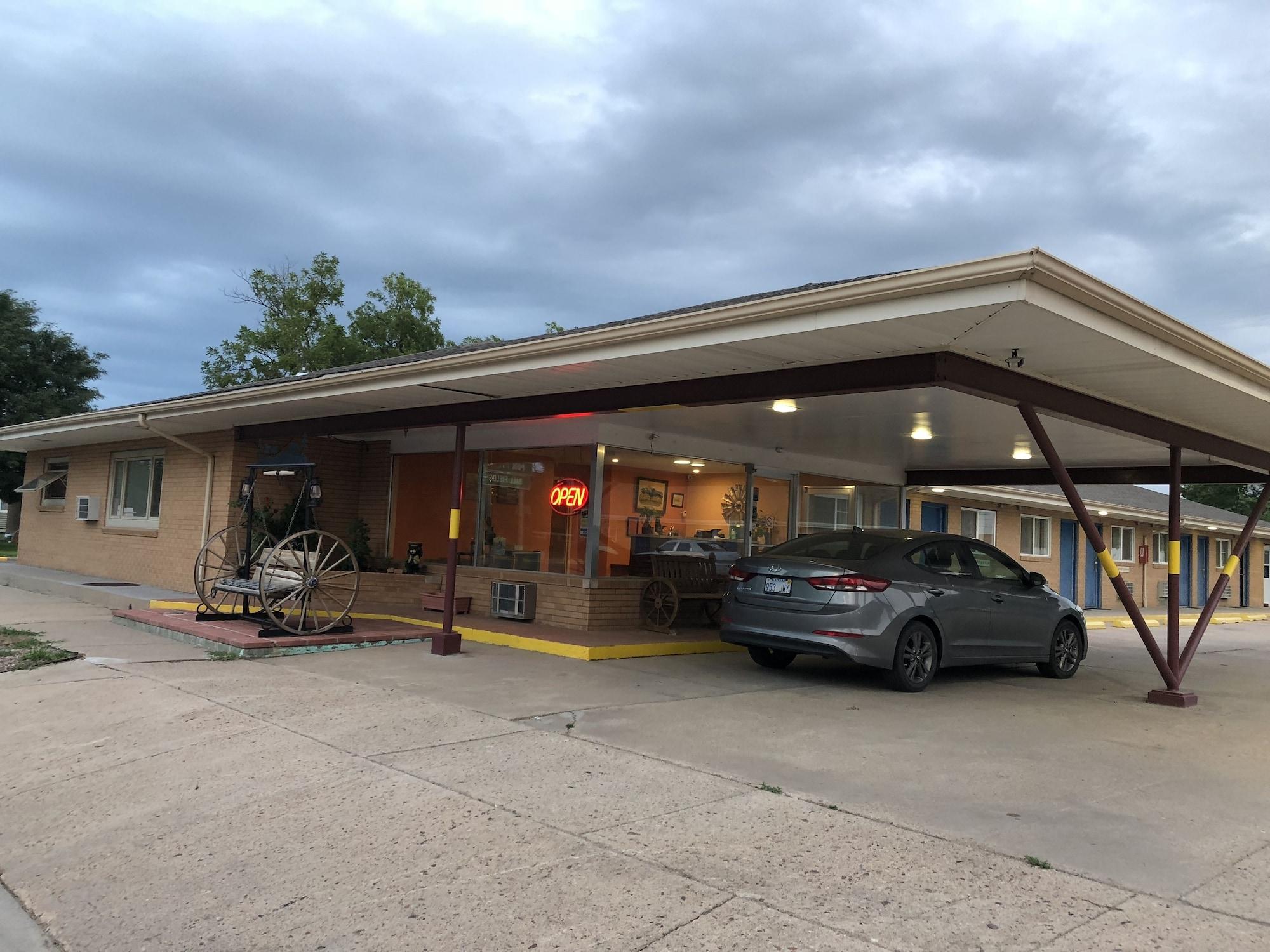 Vista Exterior Annie Oakley Motel Oakley