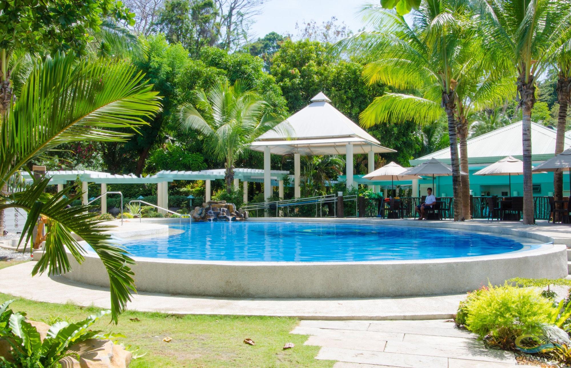 Vista Piscina Camayan Beach Resort
