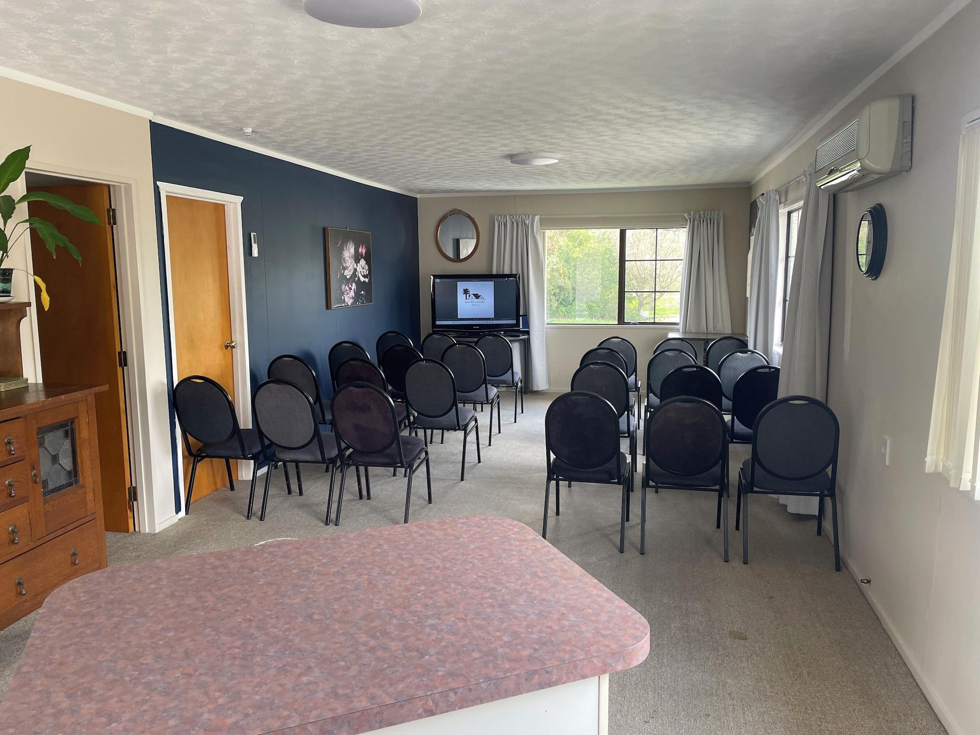 Sala de Reuniones Kauri Court Motel and Apartments