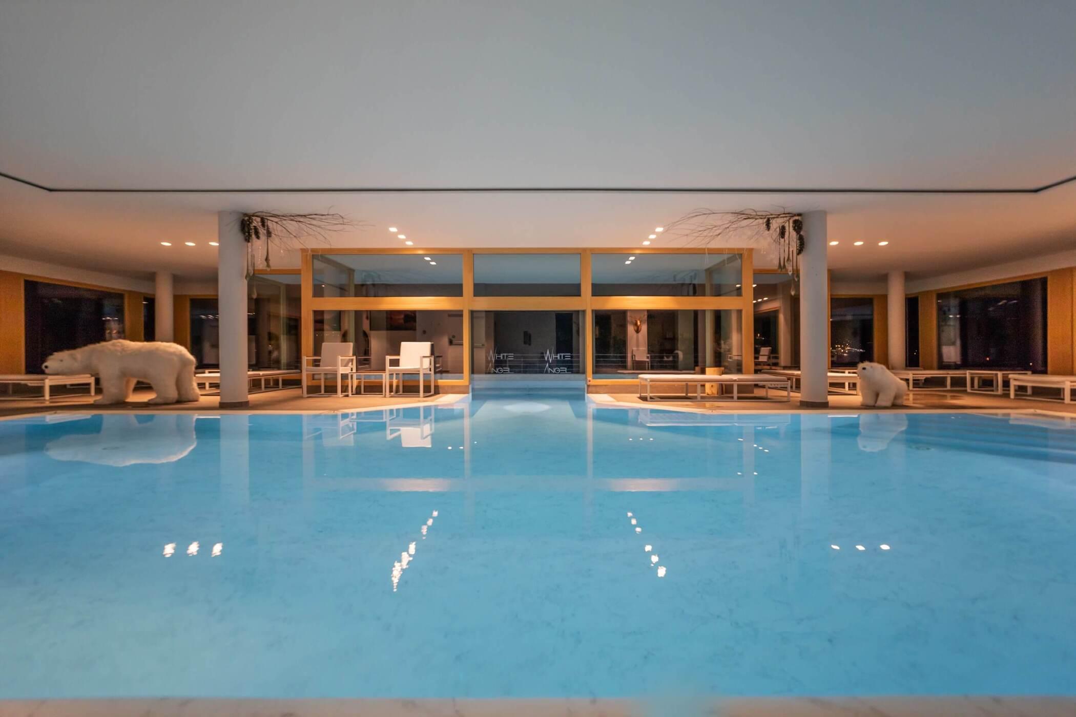 Vista Piscina White Angel Hotel