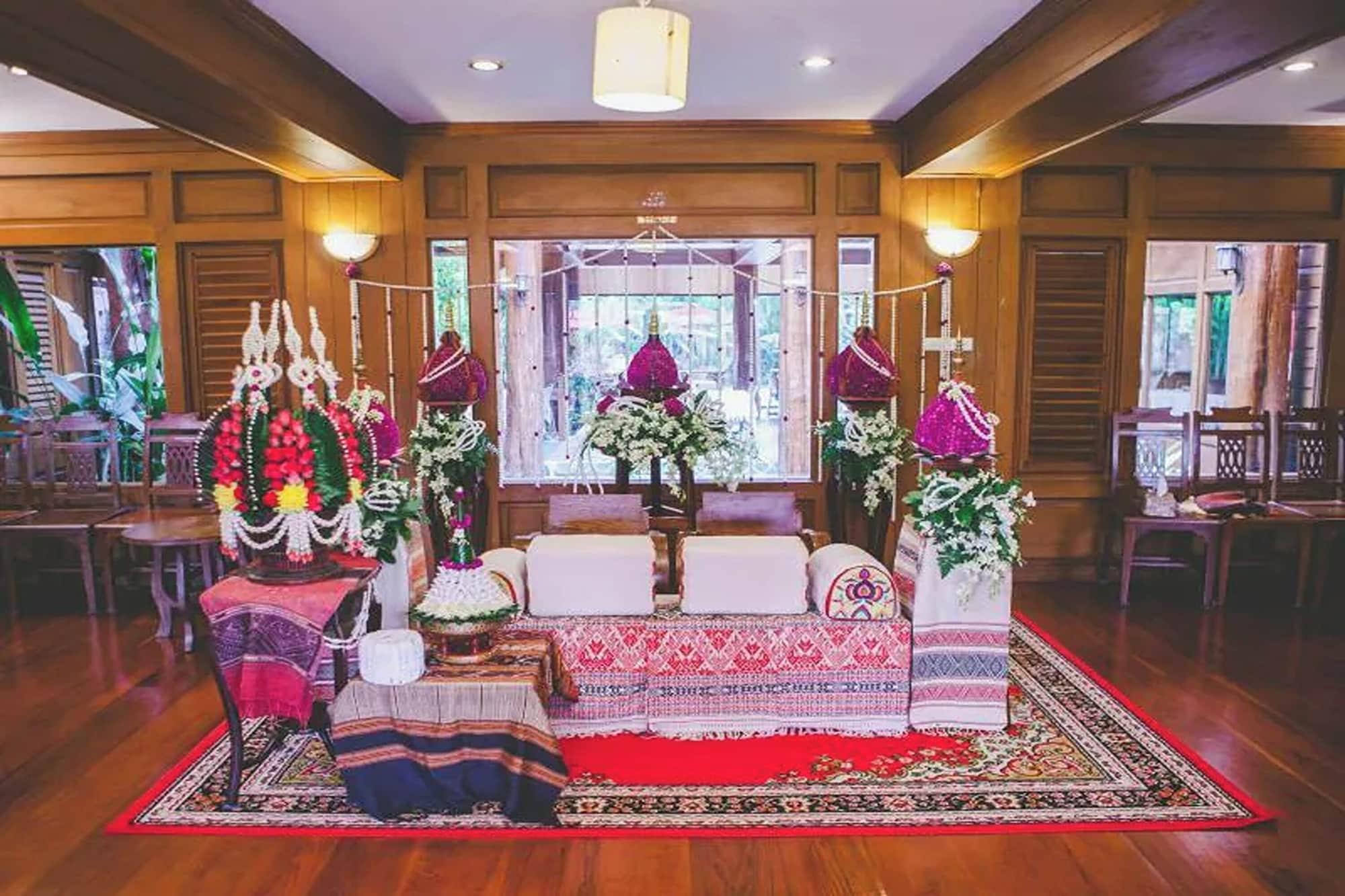 Vista Lobby Ruen Come In