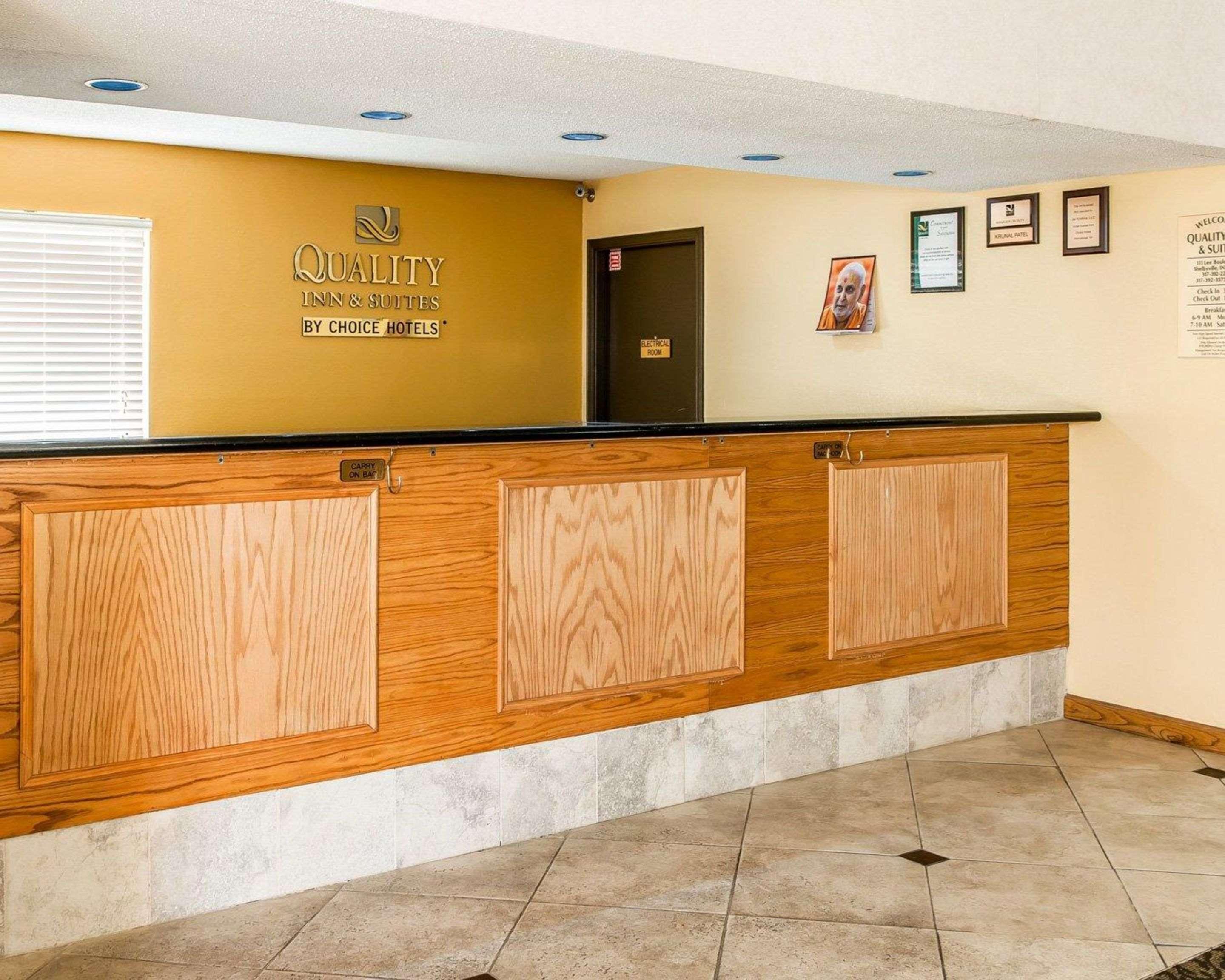 Vista Lobby Quality Inn & Suites Shelbyville I-74