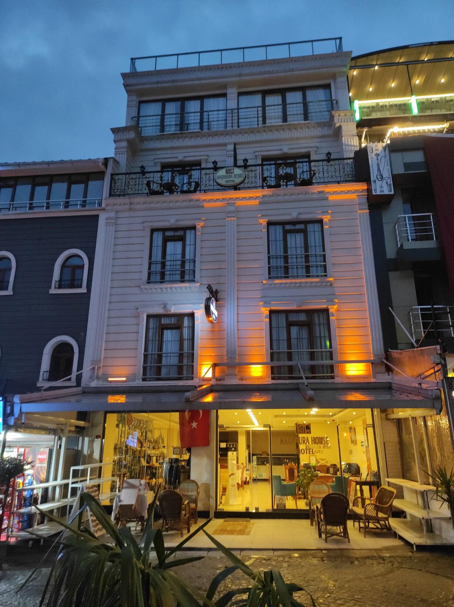 Restaurant Magnaura House Hotel