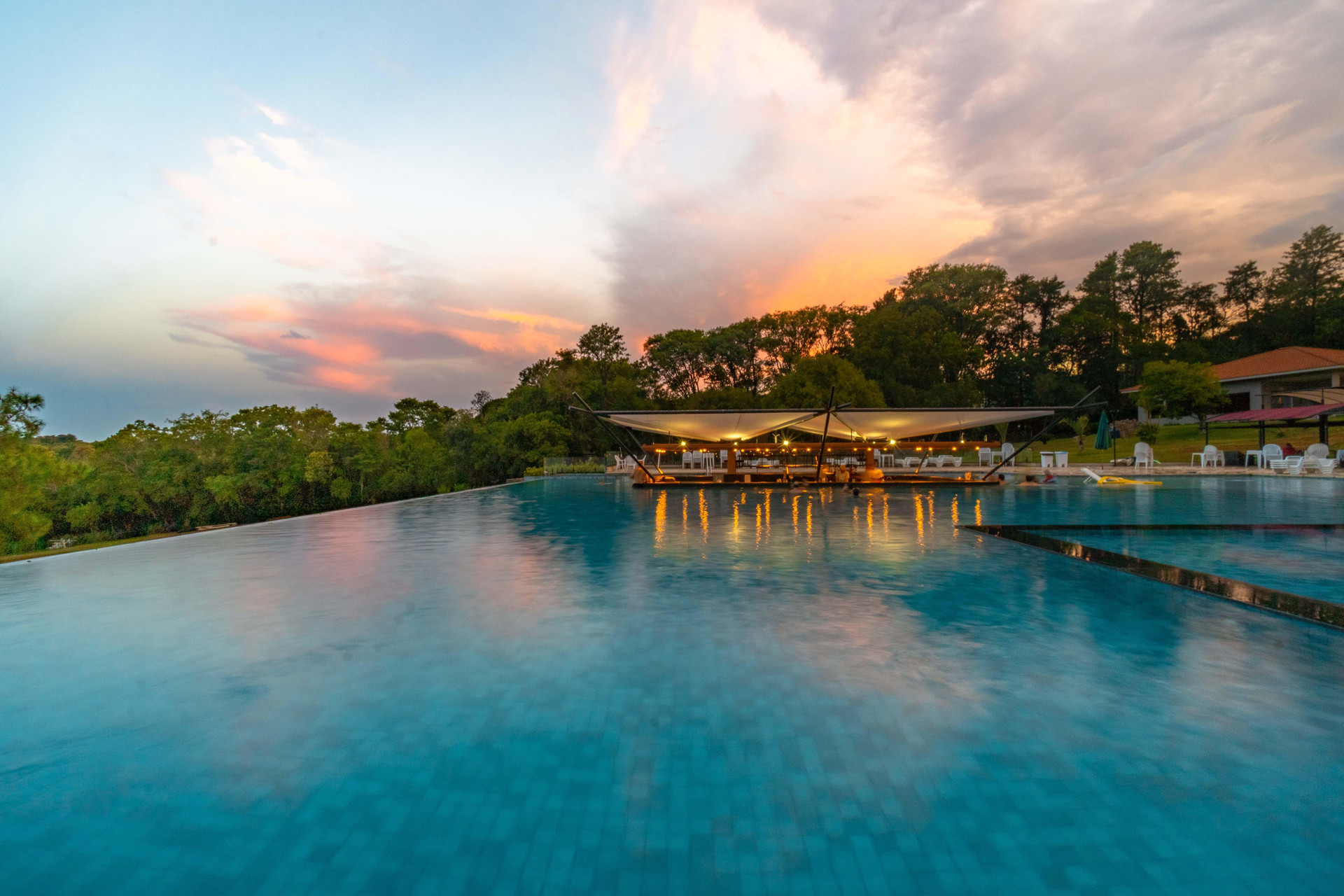 Vista Piscina Complexo Eco Cataratas Resort by SJ