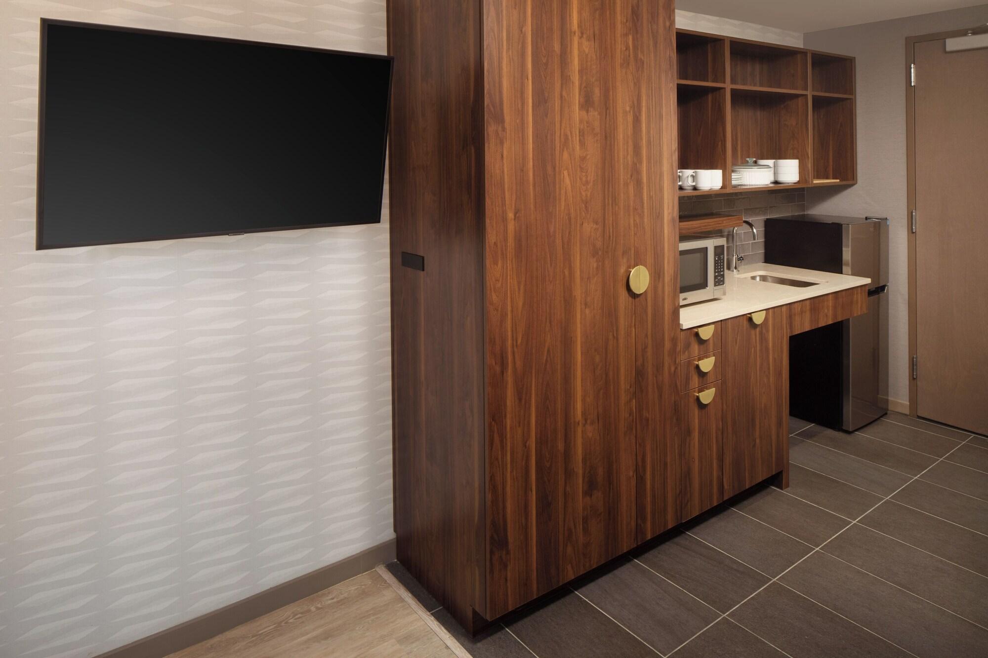 Equipamiento de Habitación Home2 Suites By Hilton New York Times Square