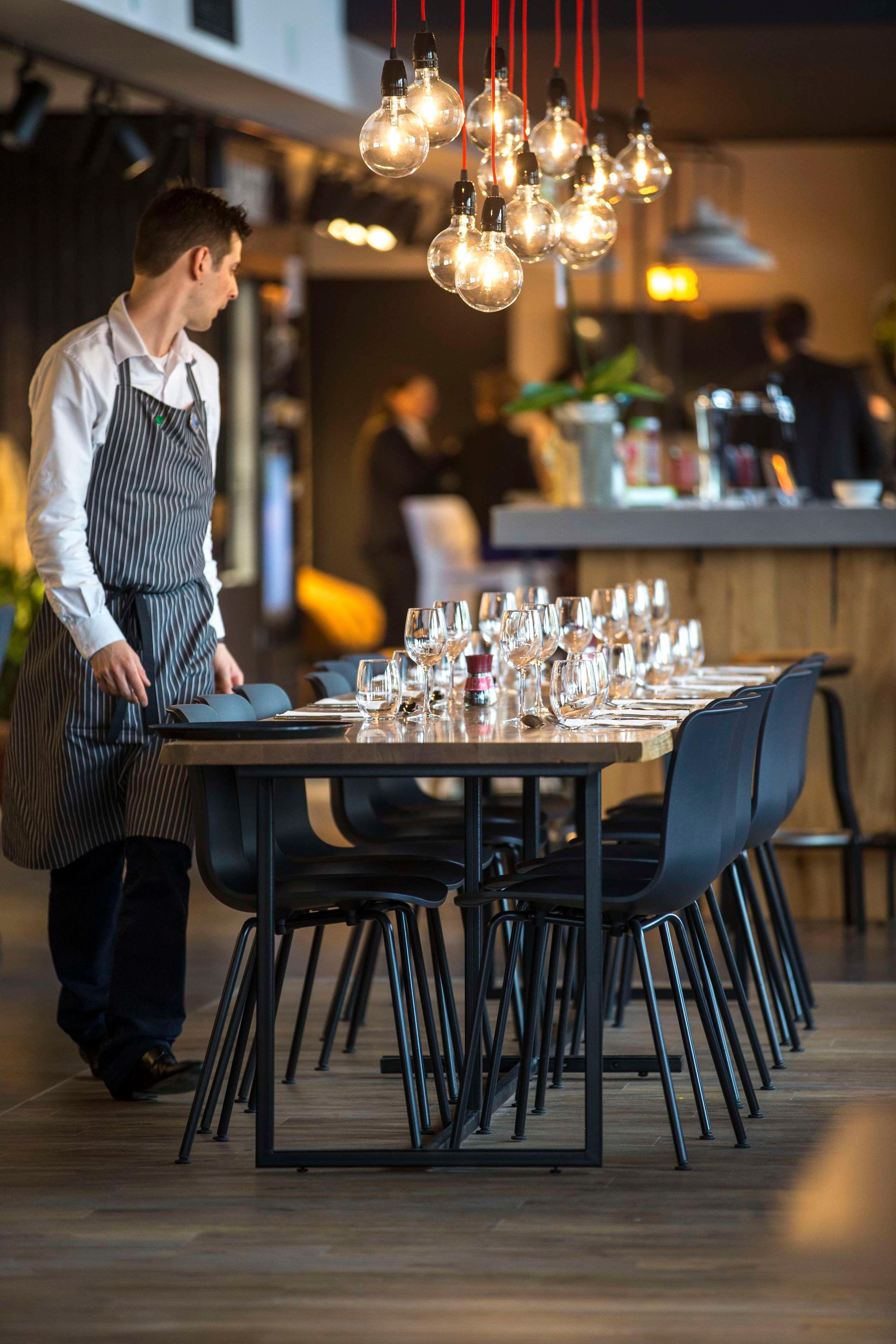 Vista Exterior Park Inn by Radisson Brussels Airport