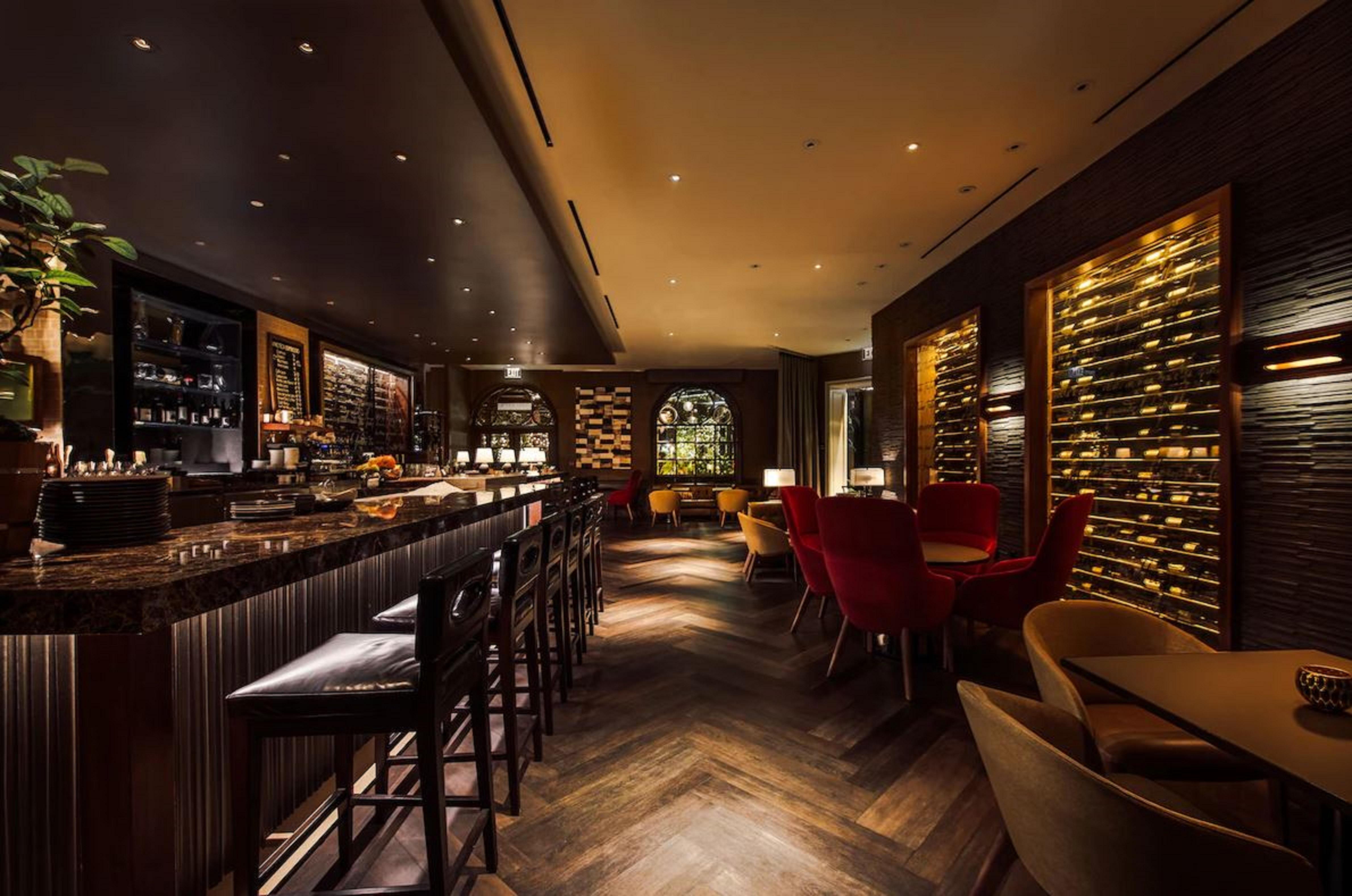Bar/Salón Four Seasons Los Angeles at Beverly Hills