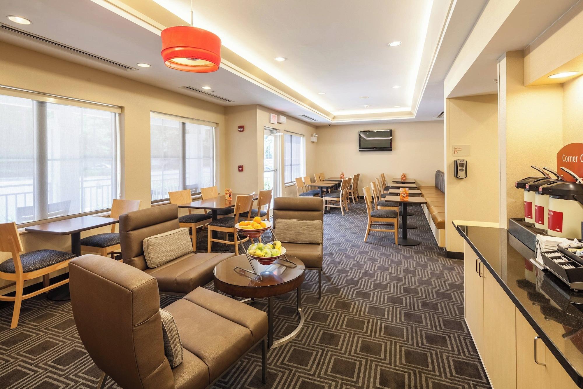 Restaurant Towneplace Suites Marriott Jacksonville Butler Boulevard