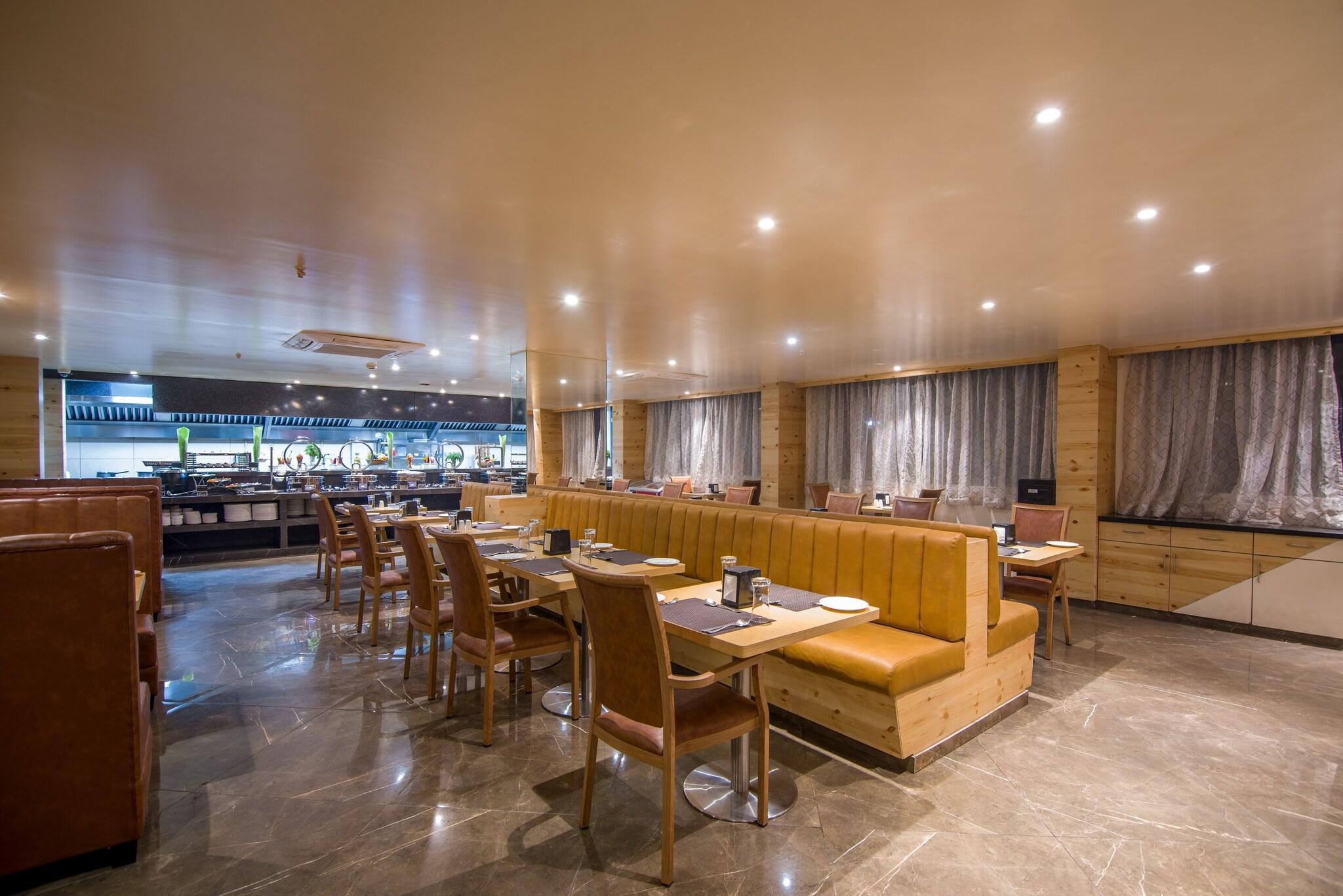 Restaurant Zion A Luxurious Hotel Bangalore