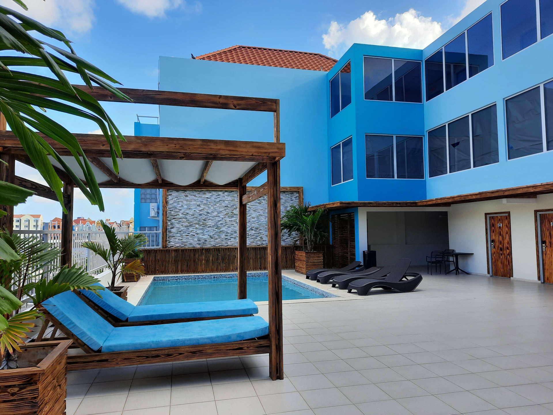 Vista Piscina Brion City Hotel, BW Signature Collection
