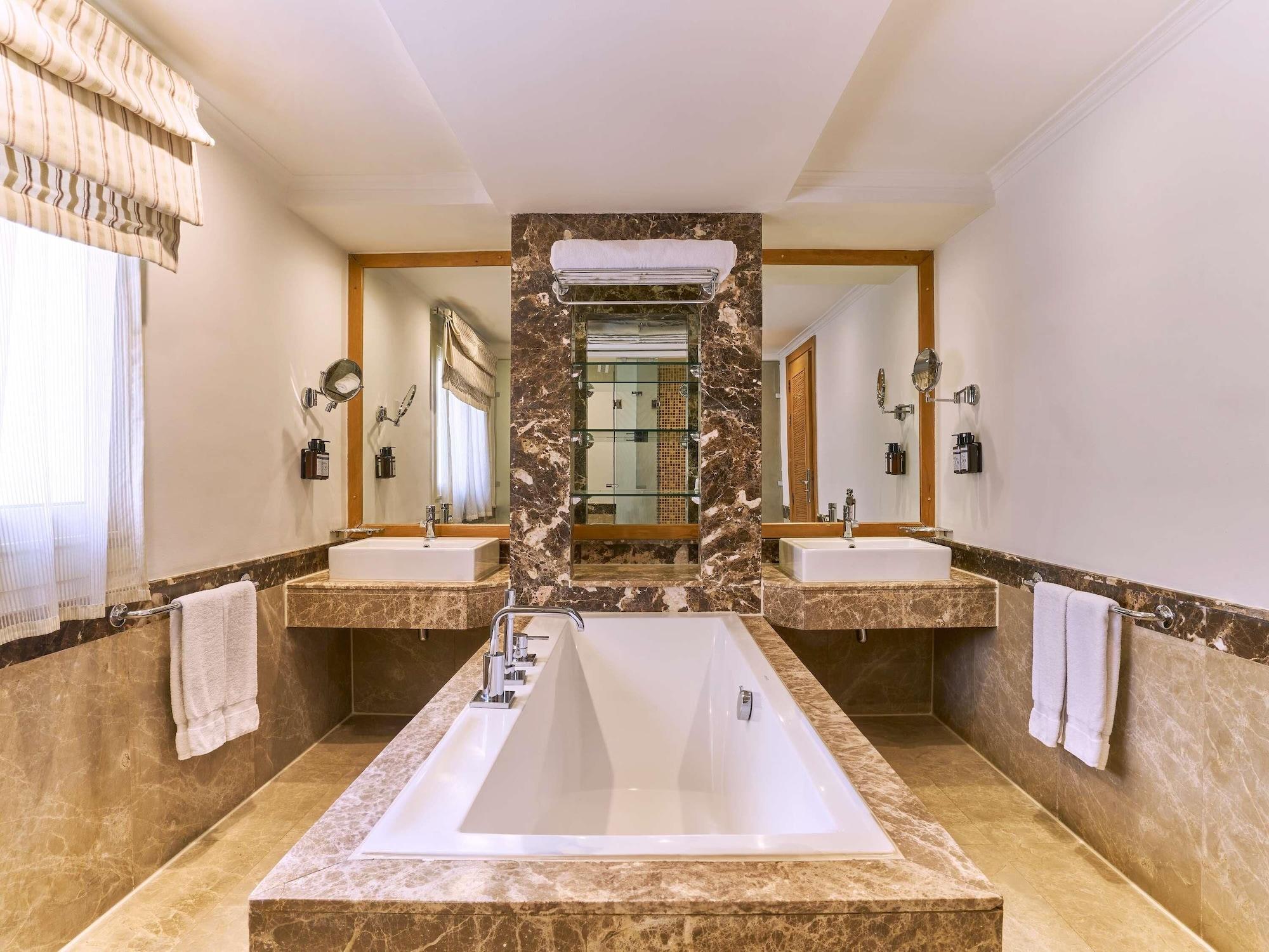 Habitación Mövenpick Resort Aswan