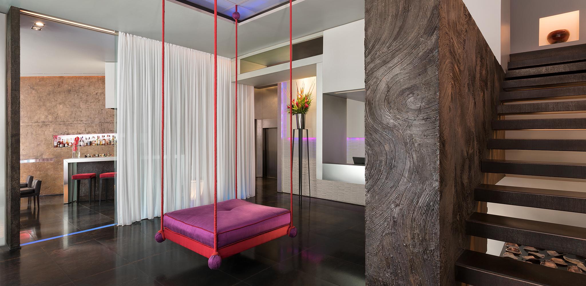 Vista Lobby Sina The Gray