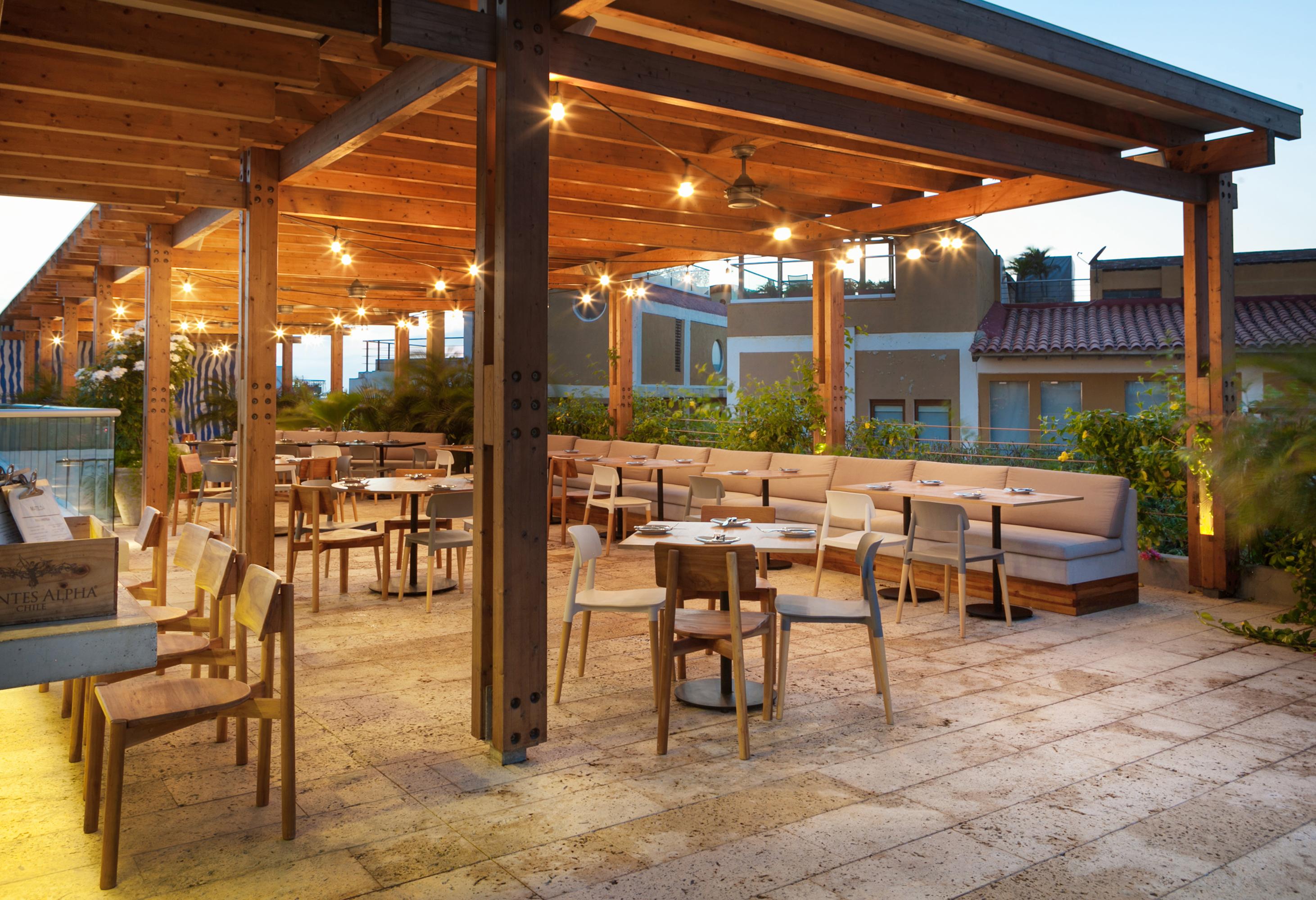 Restaurant Nacar Hotel Cartagena, Curio Collection by Hilton