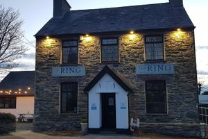 Alojamiento - The Ring Pub Bed and Breakfast