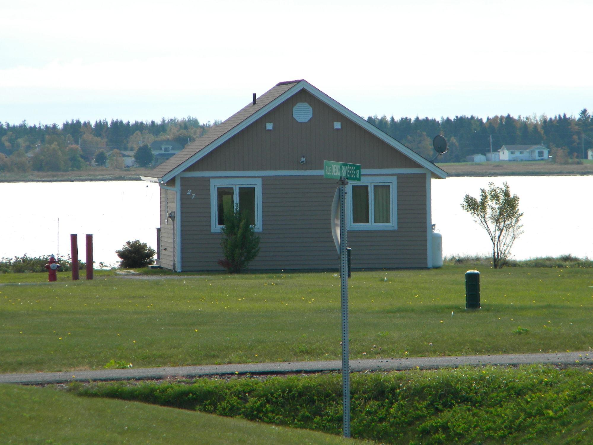 Vista Exterior Villegiature Deux Rivieres Resort